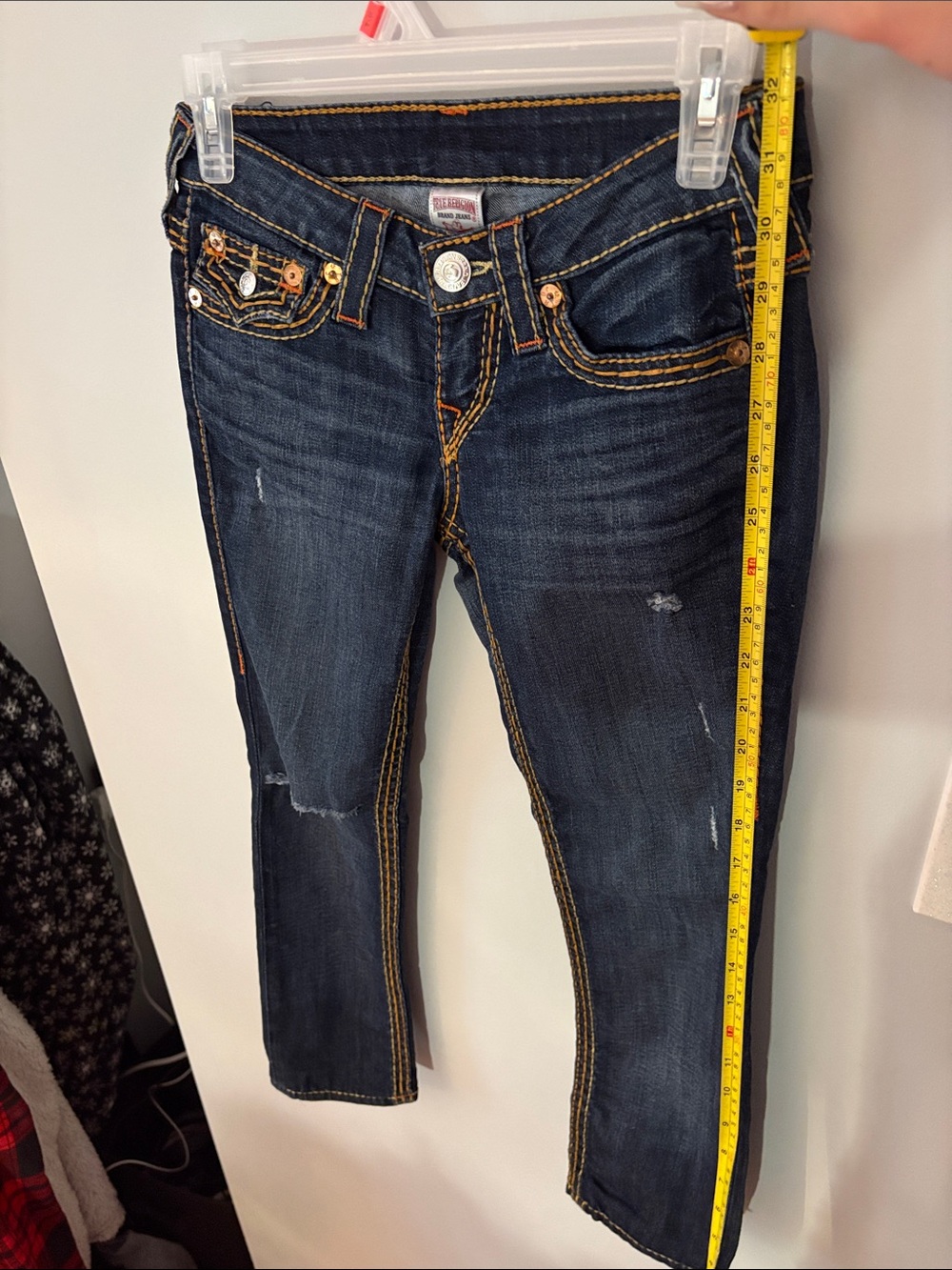 True Religion Women’s Skinny Jeans - Dark Indigo with Contrast Stitching - Picture 7 of 9